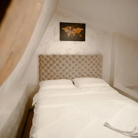 Crowne Stan11550 Sopstveno Parking Mesto * Lazarevac