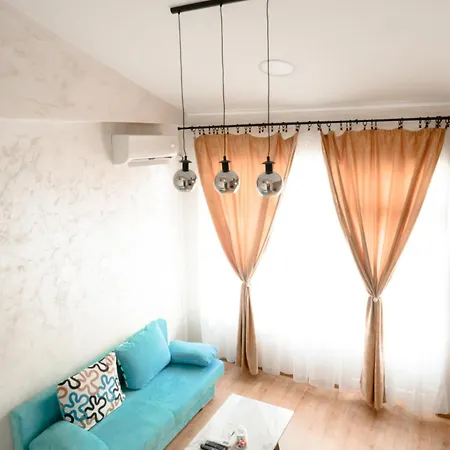 Crowne Stan11550 Sopstveno Parking Mesto Appartamento