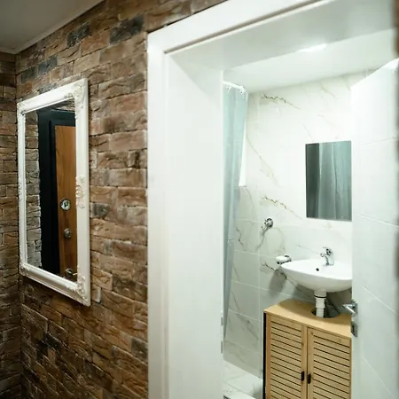 Crowne Stan11550 Sopstveno Parking Mesto Appartamento *