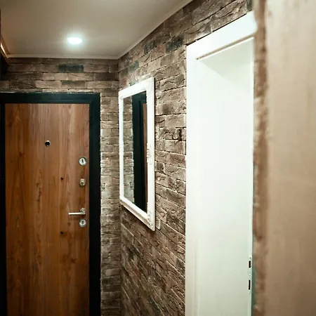 Crowne Stan11550 Sopstveno Parking Mesto Lazarevac