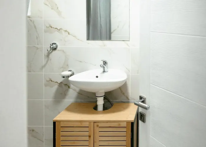 公寓 Crowne Stan11550 Sopstveno Parking Mesto Lazarevac